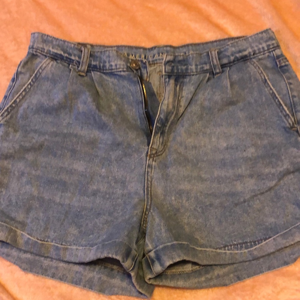 AE Mom Shorts